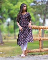 Noir Rose Kurti