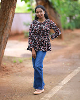 Malarmozhi Short Top