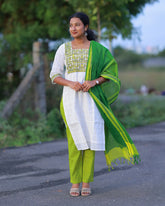 Patralata Kurti Set