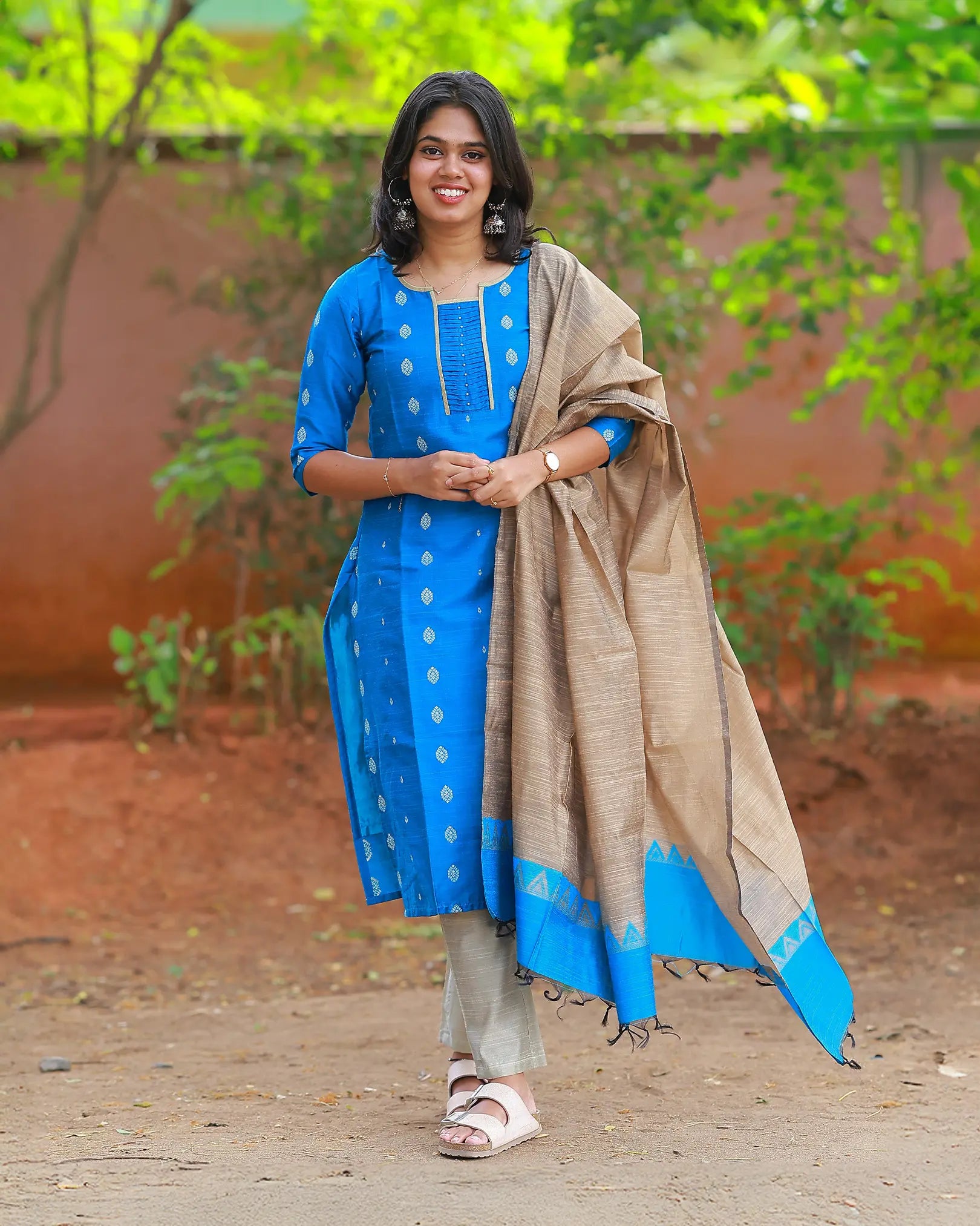 Maya Mugil Kurti set with Duppatta