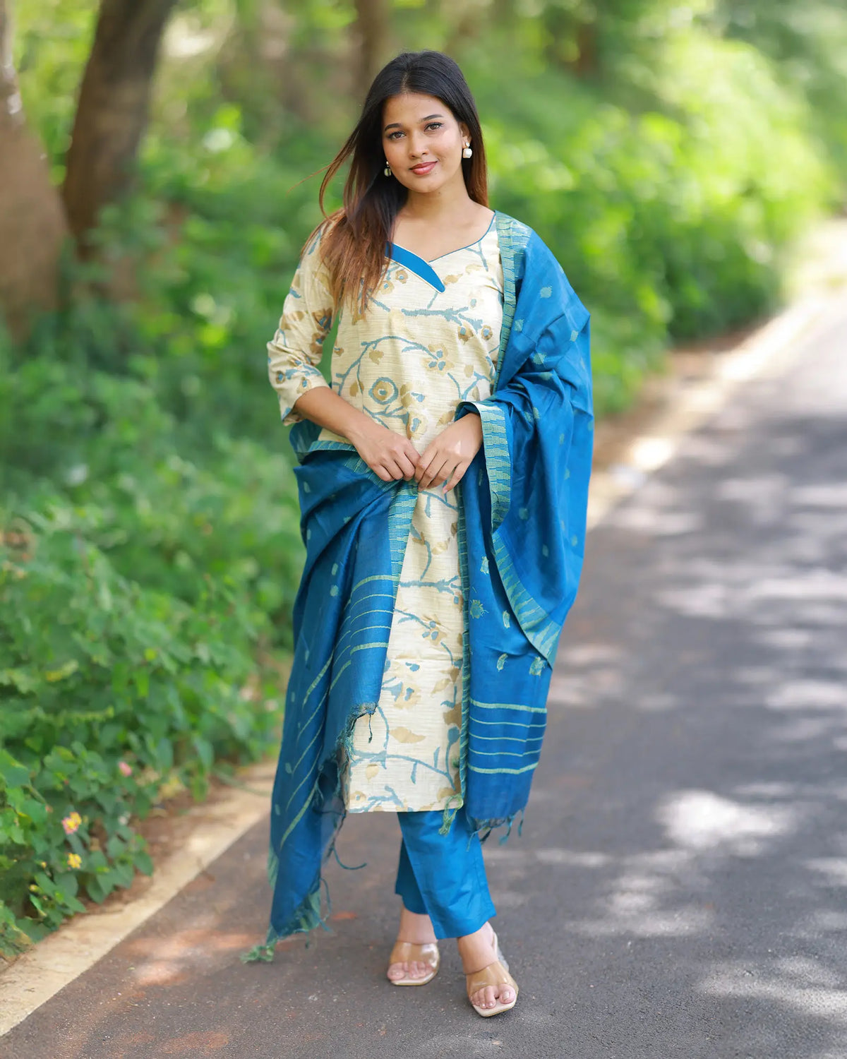 Neela Vaanam Kurti set with Dupatta