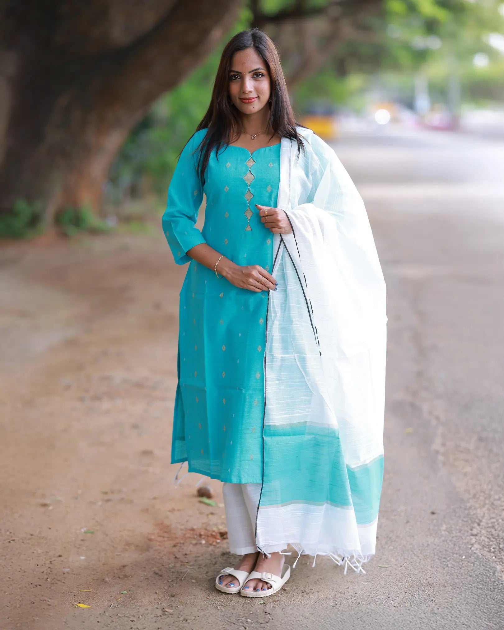 Mayil Neelam Kurti set with Dupatta
