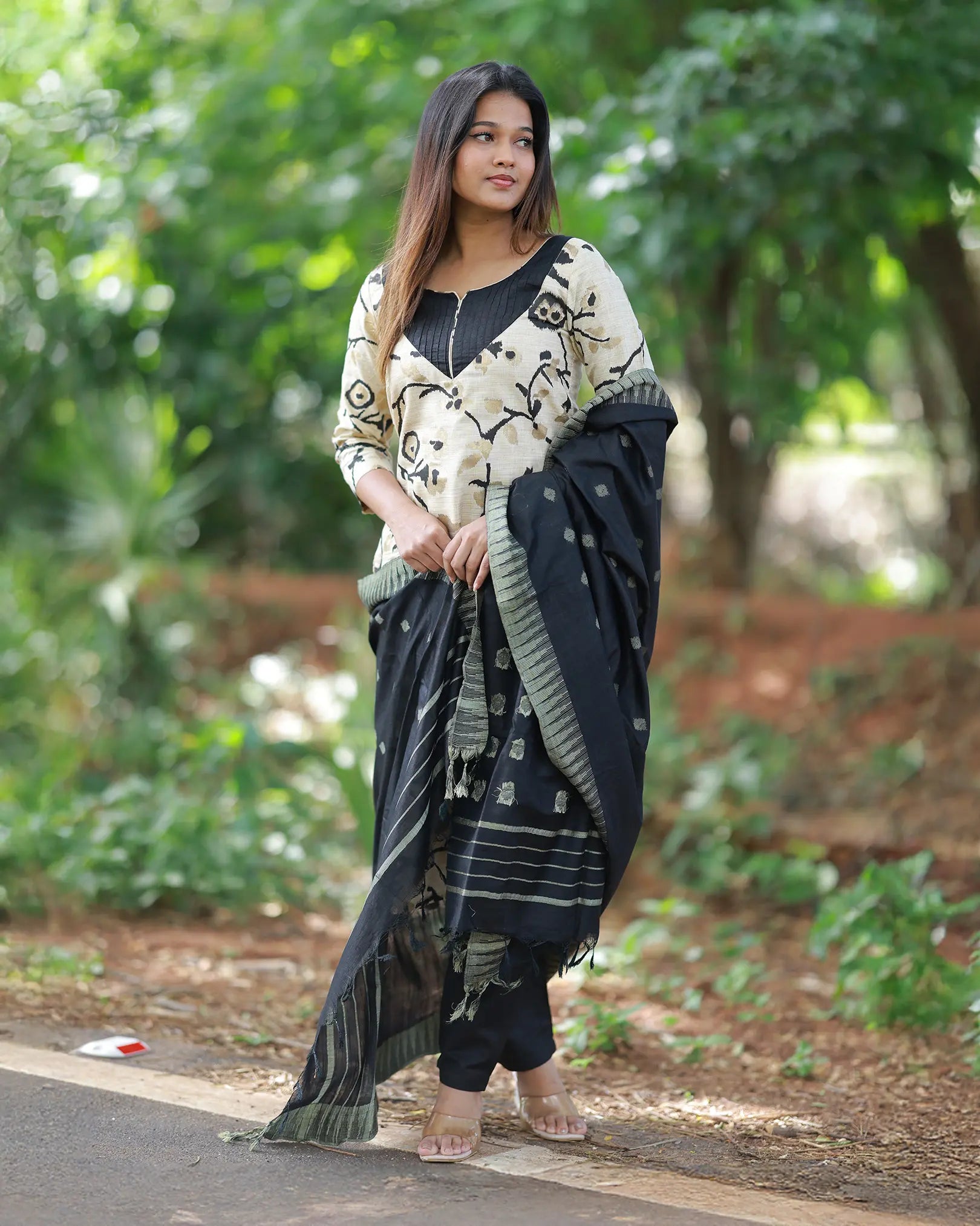 Ponmaalai Golden Kurti set with Dupatta