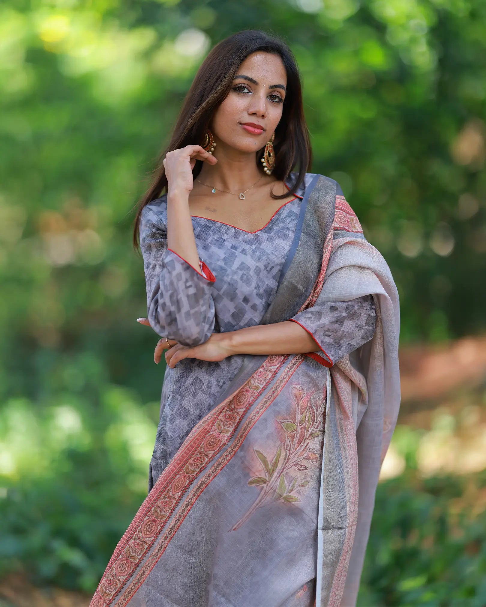 Saambal Geometric Kurthi Top and Dupatta