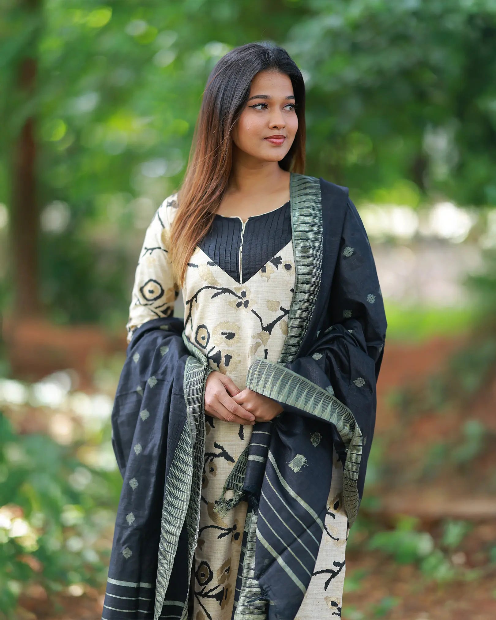 Ponmaalai Golden Kurti set with Dupatta