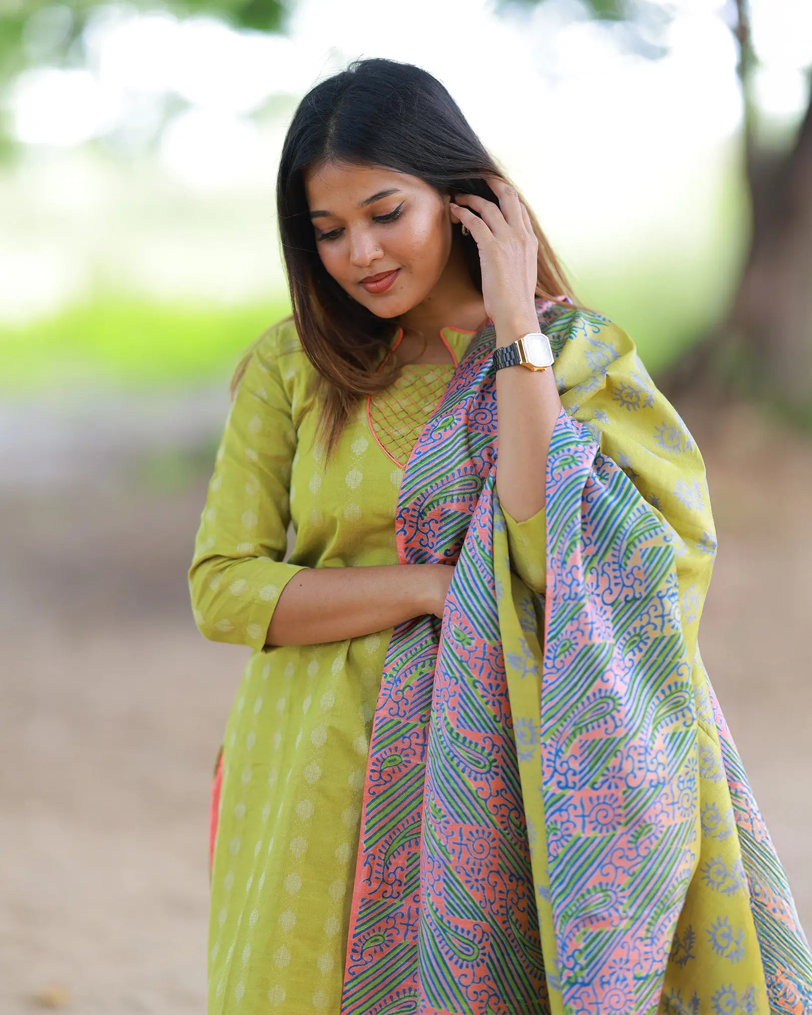 Maalai Oli Kurti set with Dupatta