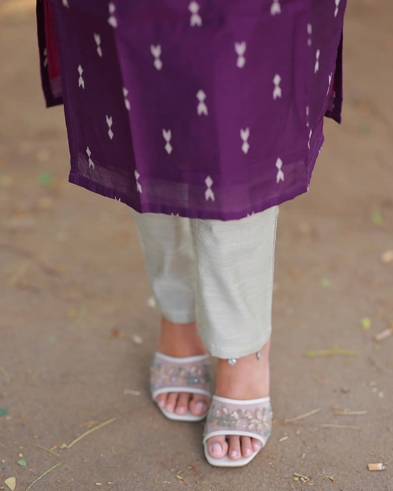 Suva Violet Veli Kurti set with Dupatta