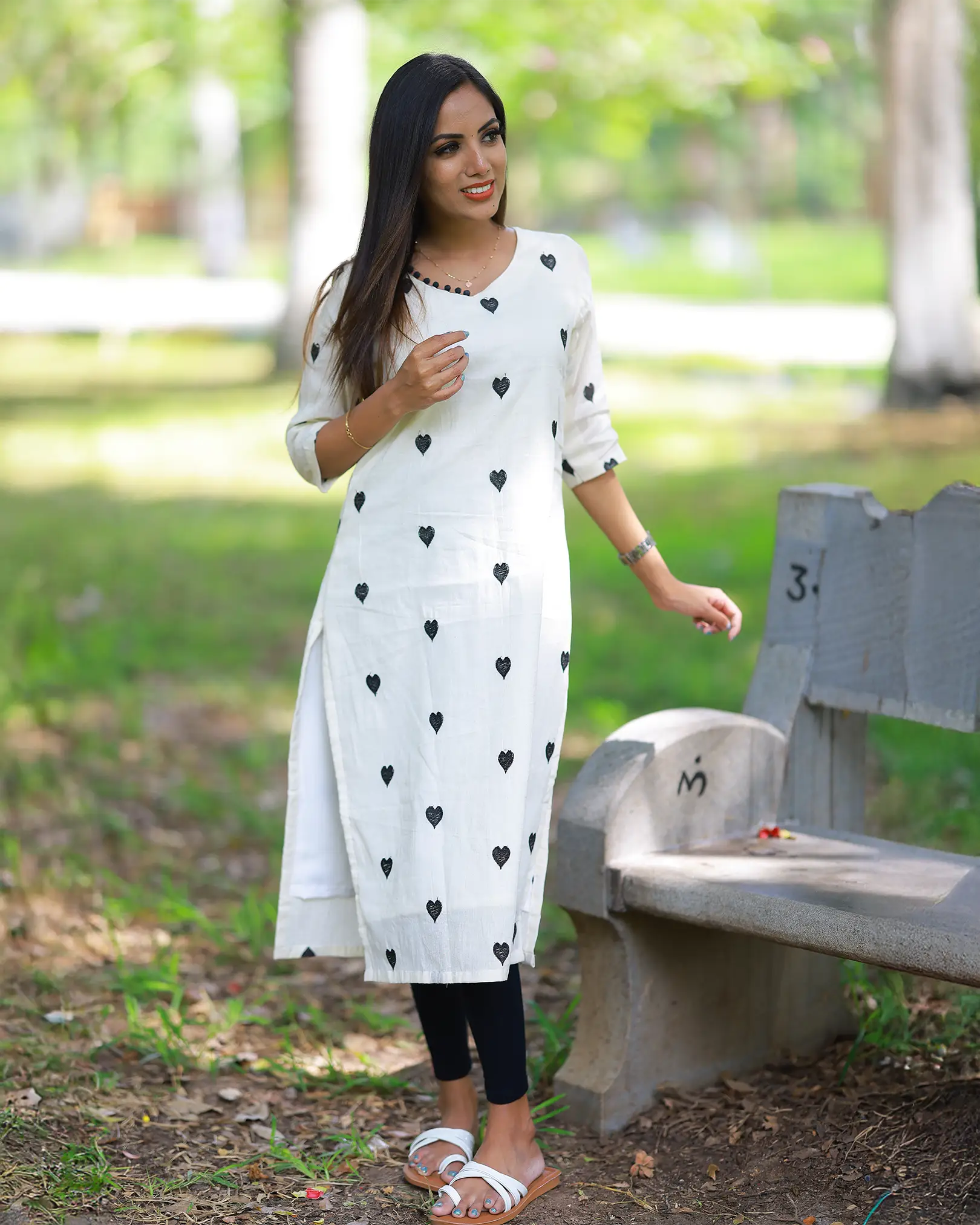 Monochrome Heart Butta Print Kurti