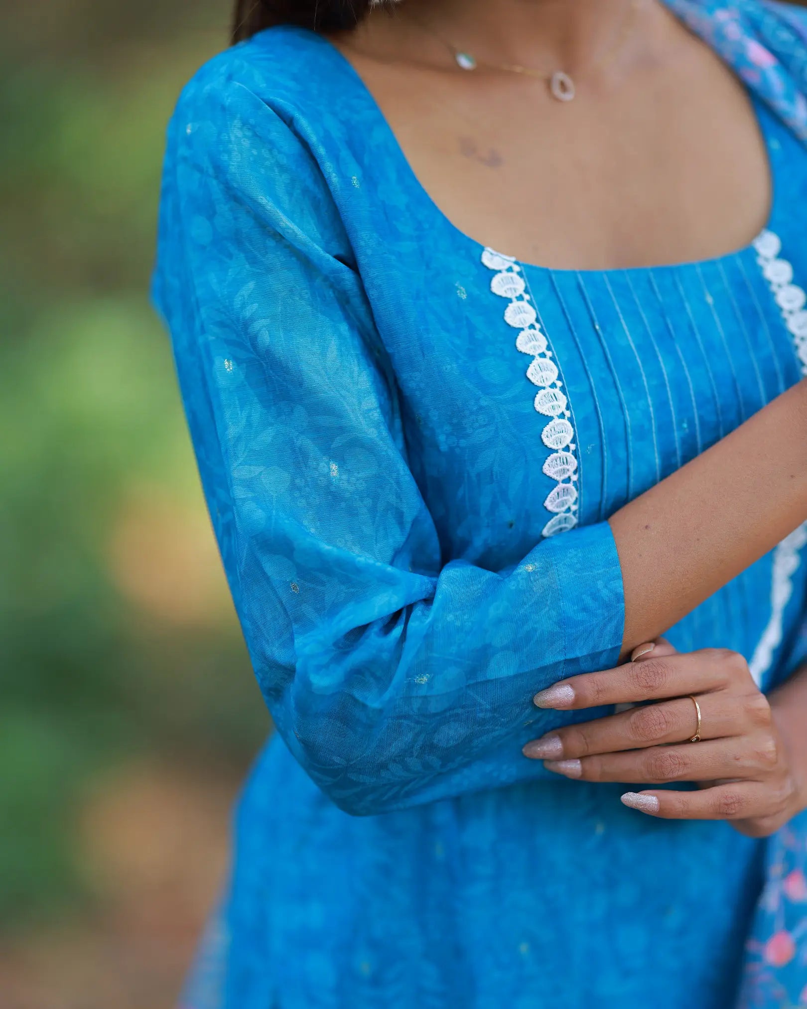 Kadal Nizhal Kurti  Top and Dupatta