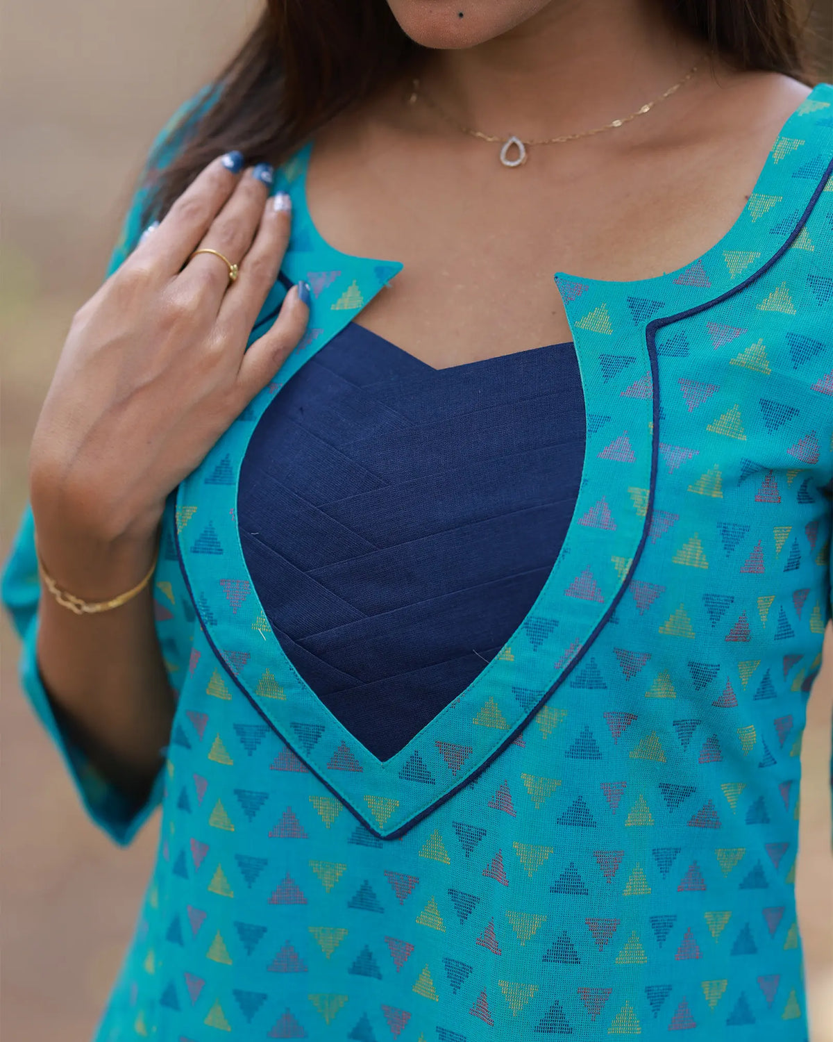 Neelavaani Kurti sert with Dupatta - sale