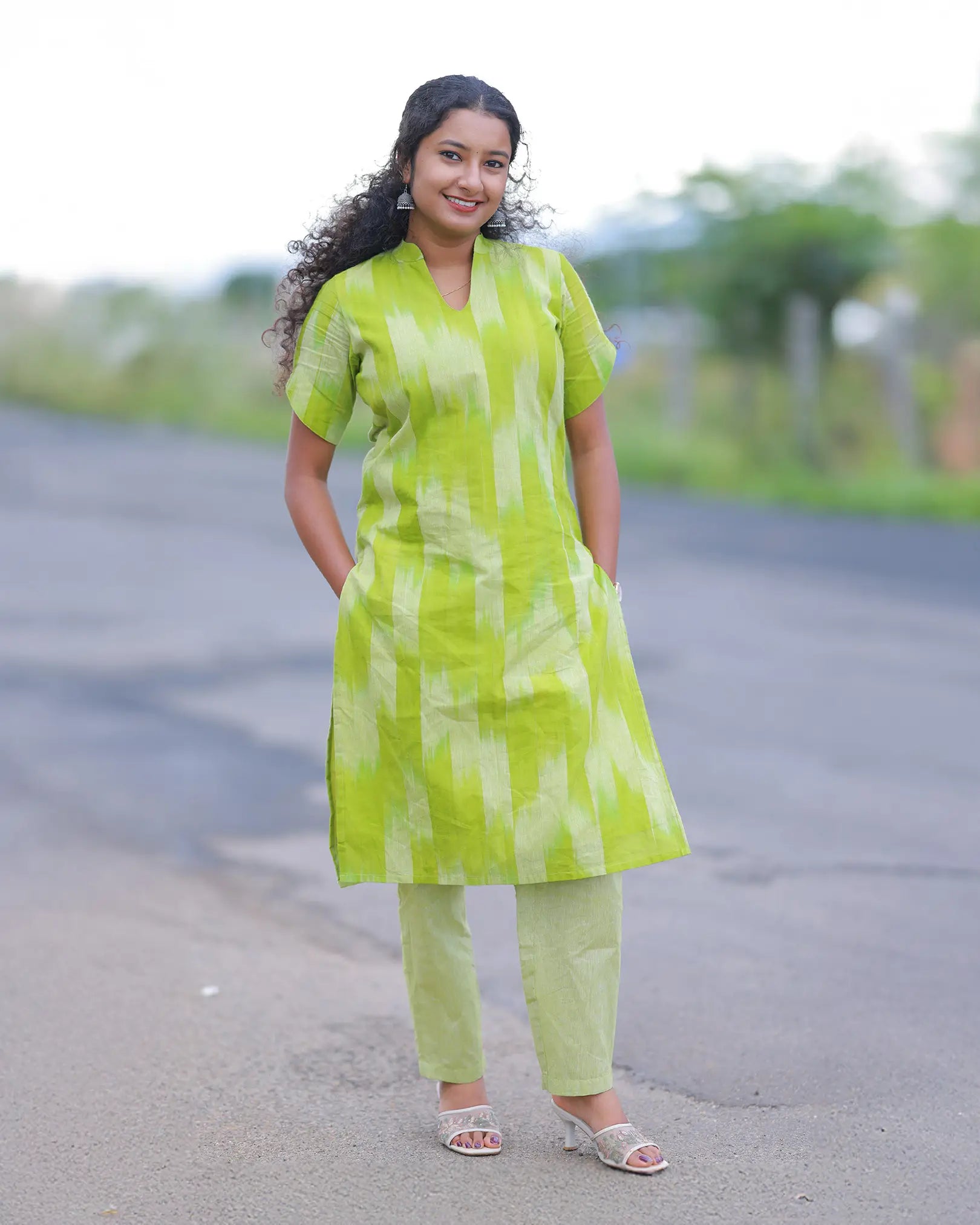Pacche Mallige Kurti Set