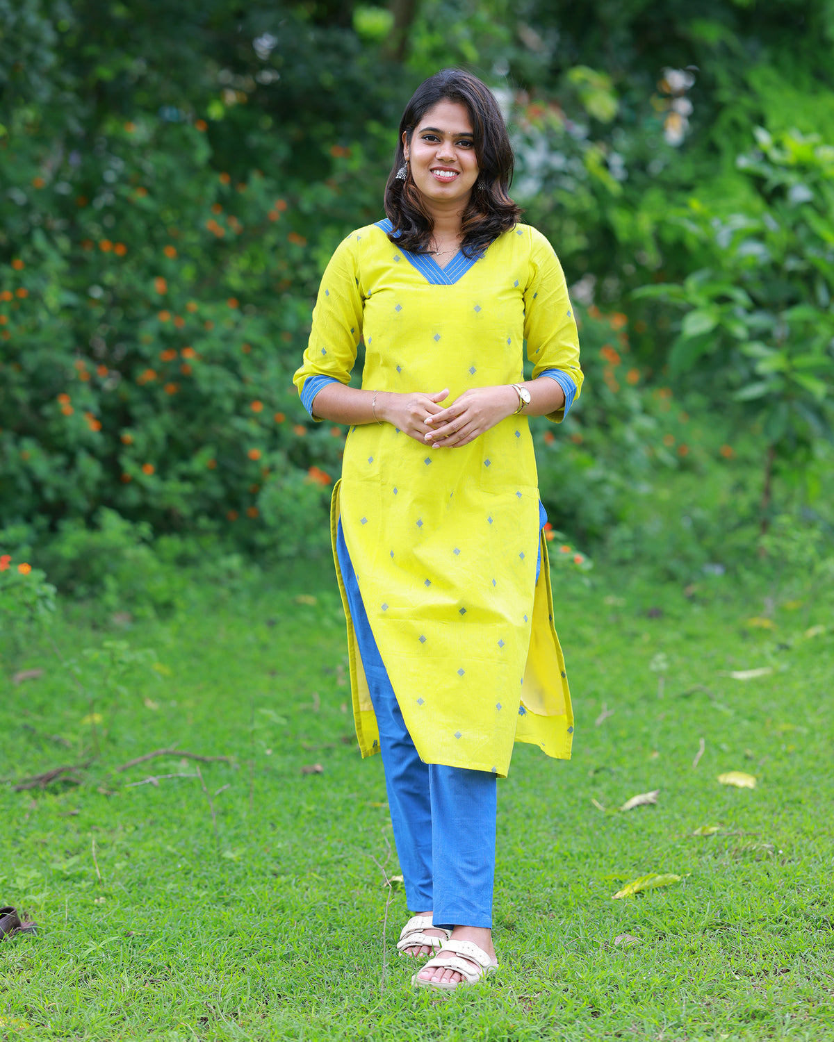 Malarndha Vaanam Kurti Set with Dupatta