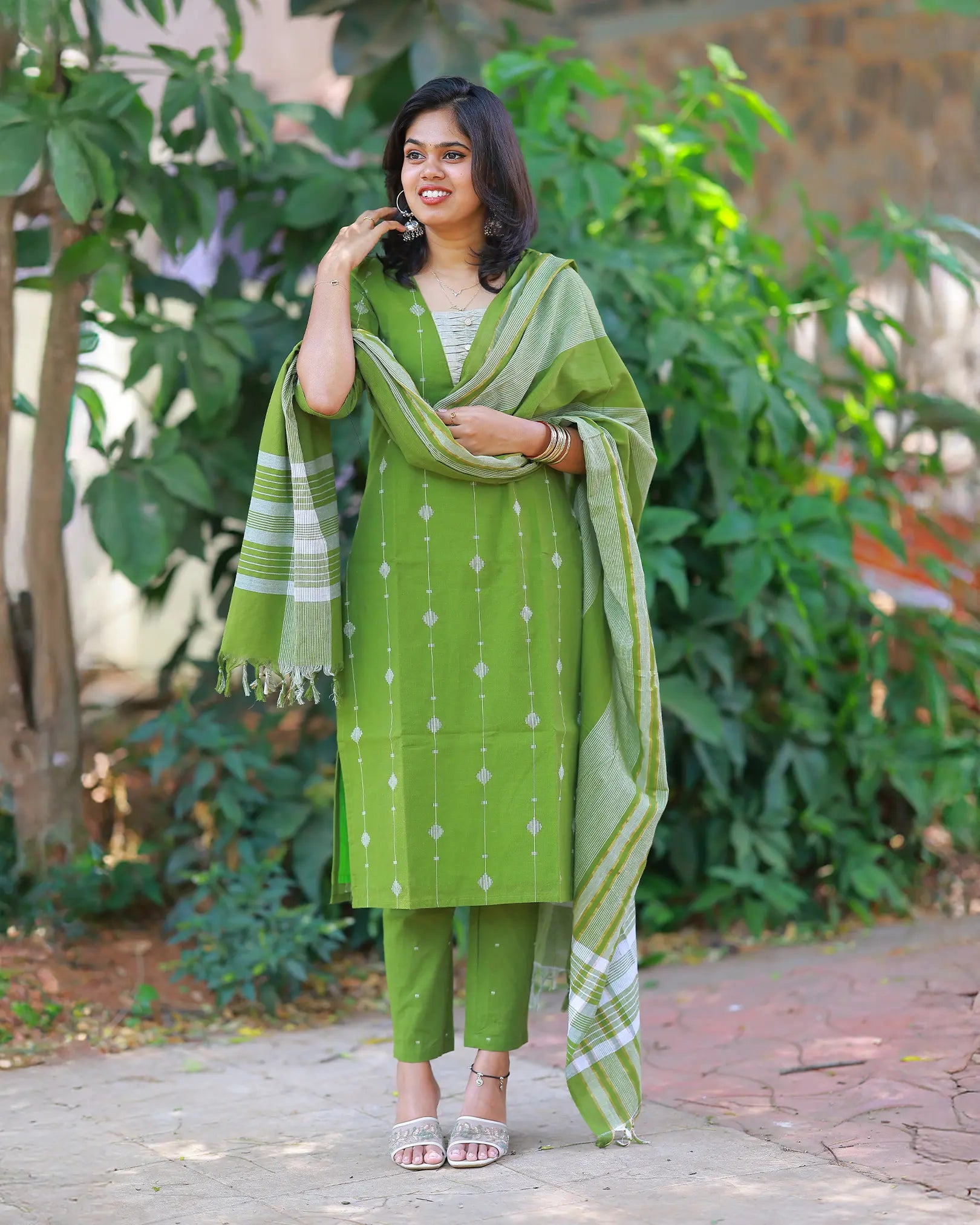 Neem Grace Kurti Set with Dupatta