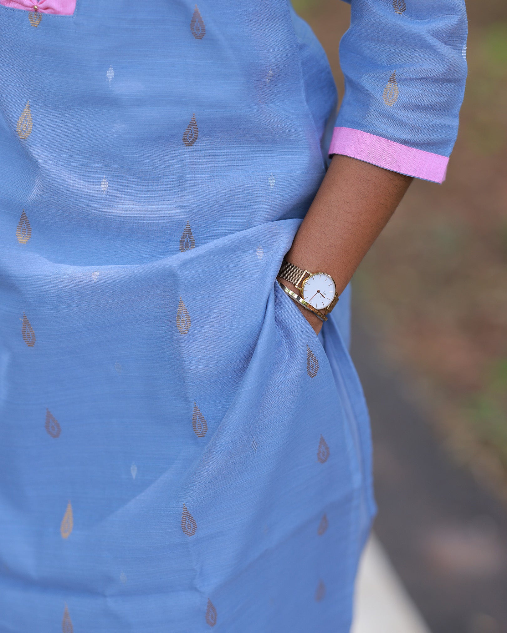 Vaanaveli Kurti sert with Dupatta