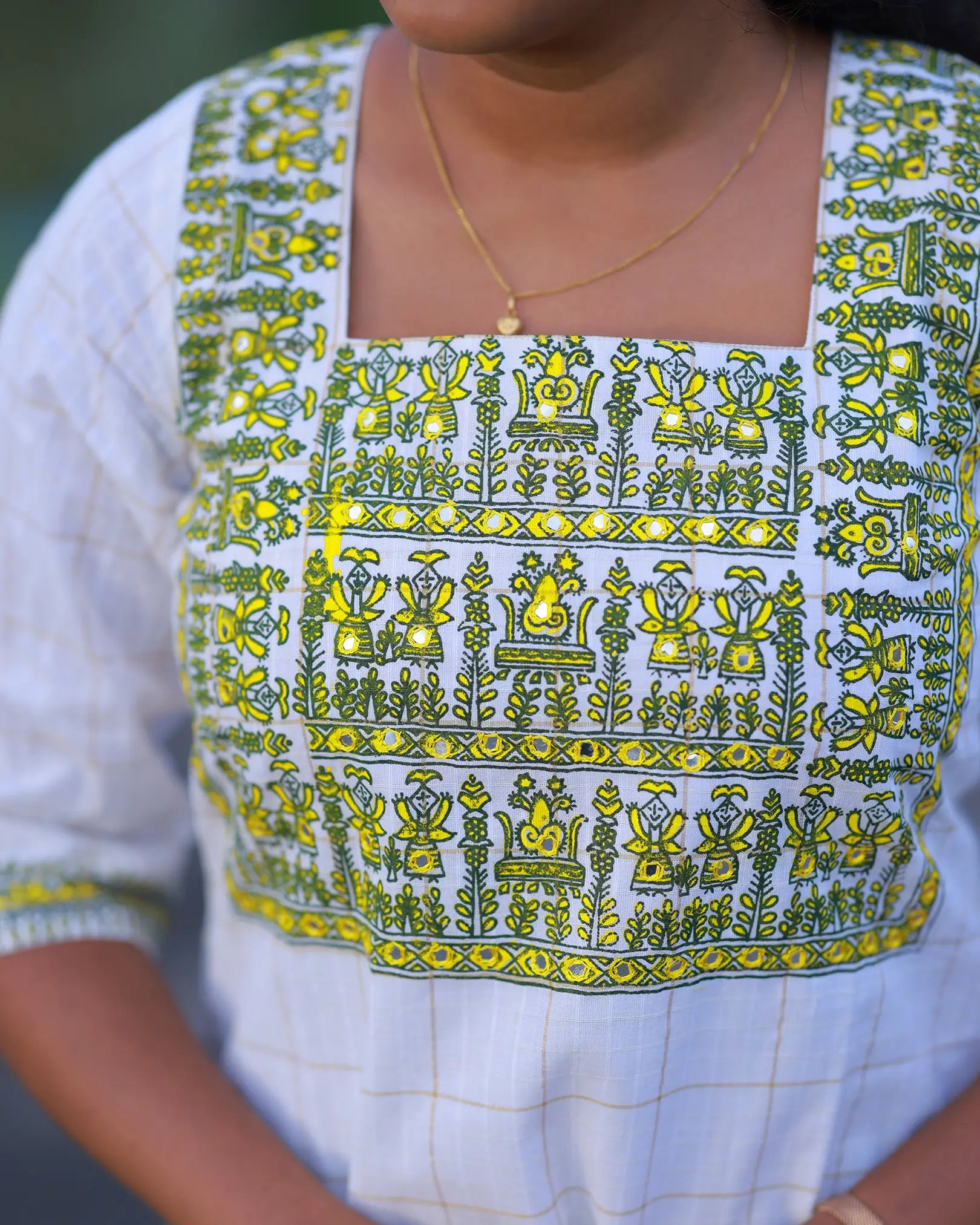 Patralata Kurti Set